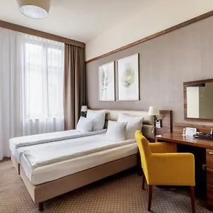 Golden Tulip Center Hotel Cracóvia